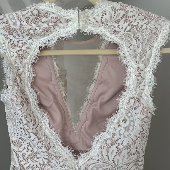 Aqua Dresses Lace Dress - Picture 7 of 13